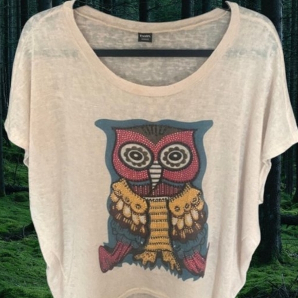 S/M🍀2 Tops Yellow Butterfly Print & Owl print - Picture 5 of 5